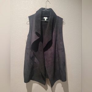 Nwot- vest by Susina black small